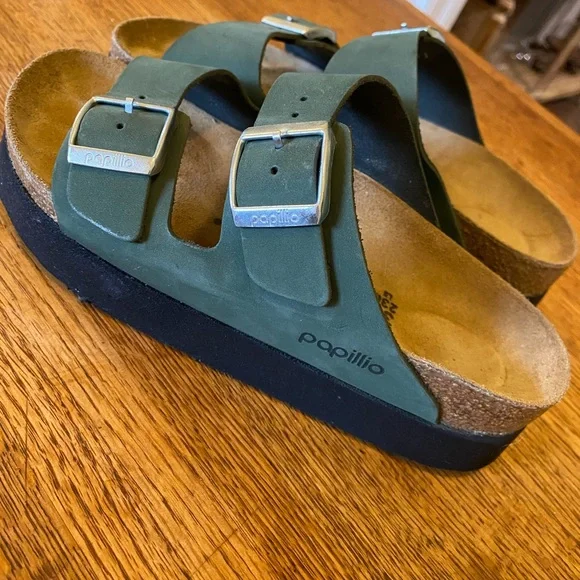 Birkenstock Papillio green Two-Strap Slide Sandals with Black Outsole - Picture 3 of 6